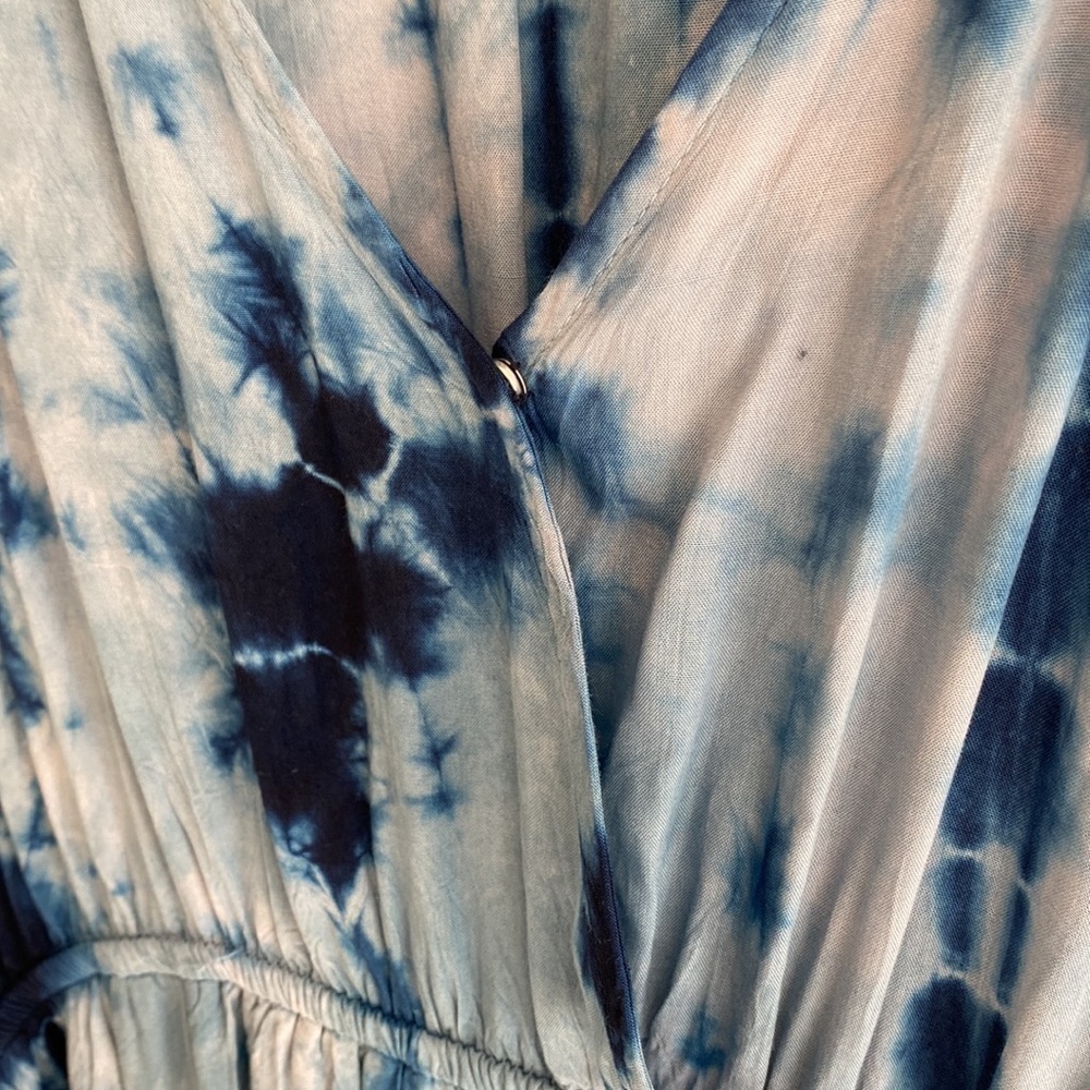 LuLus Blue Tie-Dye Short Sleeve Maxi Dress with Slit & Button front Closure - Picture 7 of 9